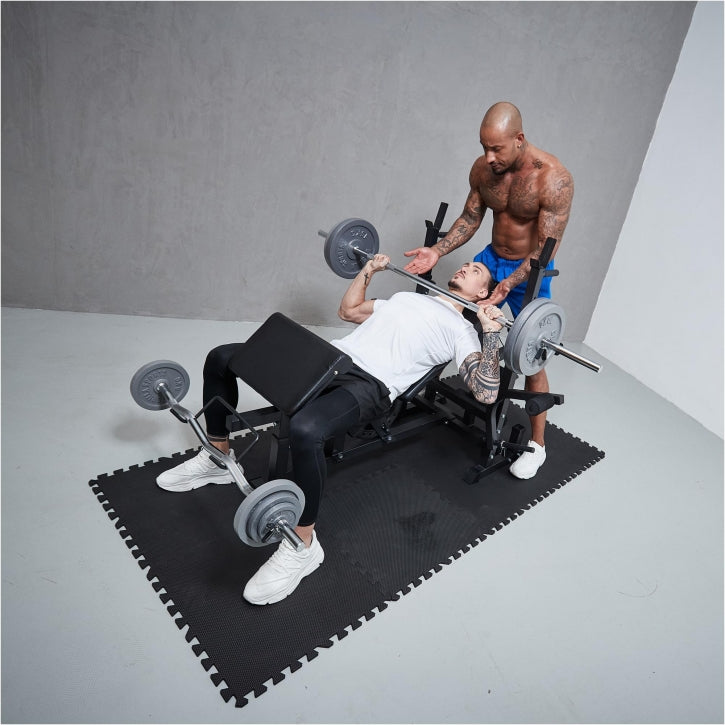 Banc de musculation universel noir avec barre de 108 kg en fonte