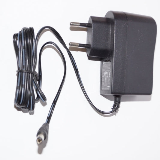 Adaptateur MAXXUS 9 volts